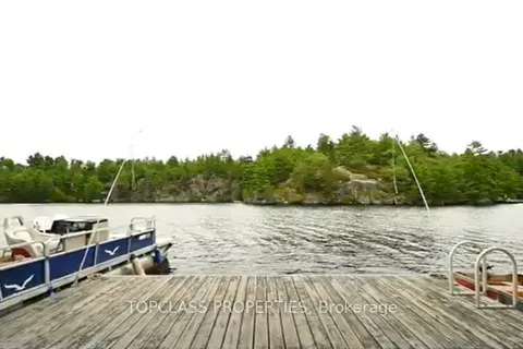 1 Island N/A, Gravenhurst, ON P1P 1R1