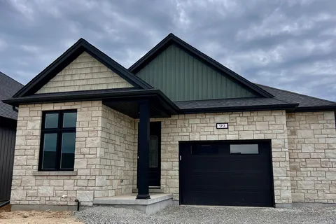 80 HOMESTEAD Dr, Niagara-on-the-Lake, ON L0S 1T0