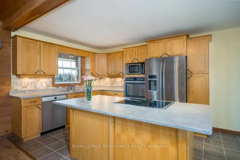 1024 County Road 19, Prince Edward County, ON K0K 1A0