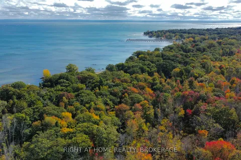 683 Pt Abino Rd, Fort Erie, ON L0S 1N0