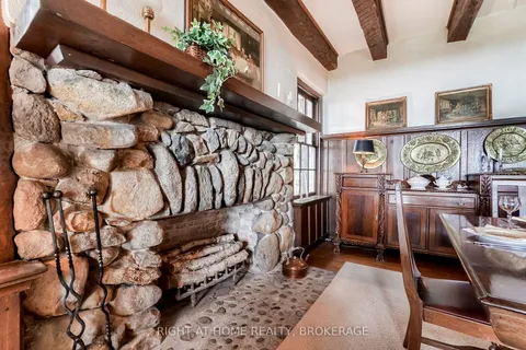 683 Pt Abino Rd, Fort Erie, ON L0S 1N0