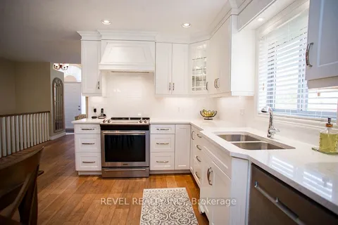 8 Ravine Crt, Norfolk, ON N0A 1N6