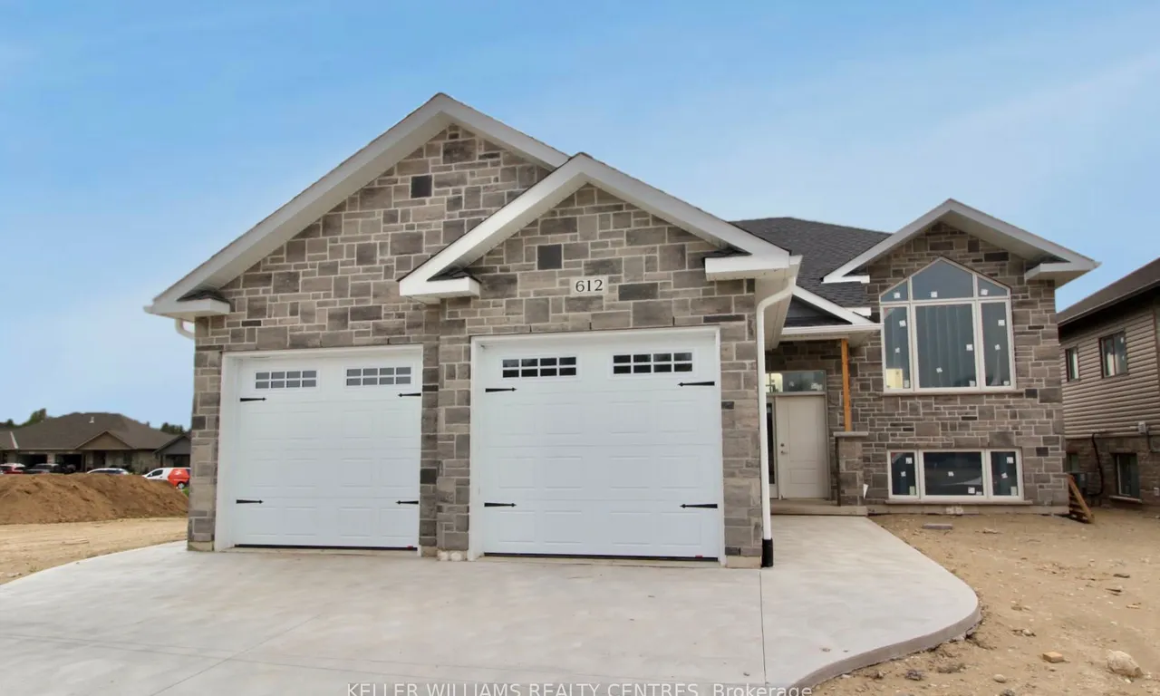 612 26th Ave, Hanover, ON N4N 3B8