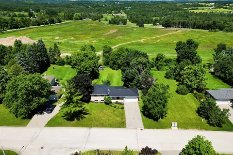 37 Erin Heights Dr, Erin, ON N0B 1T0