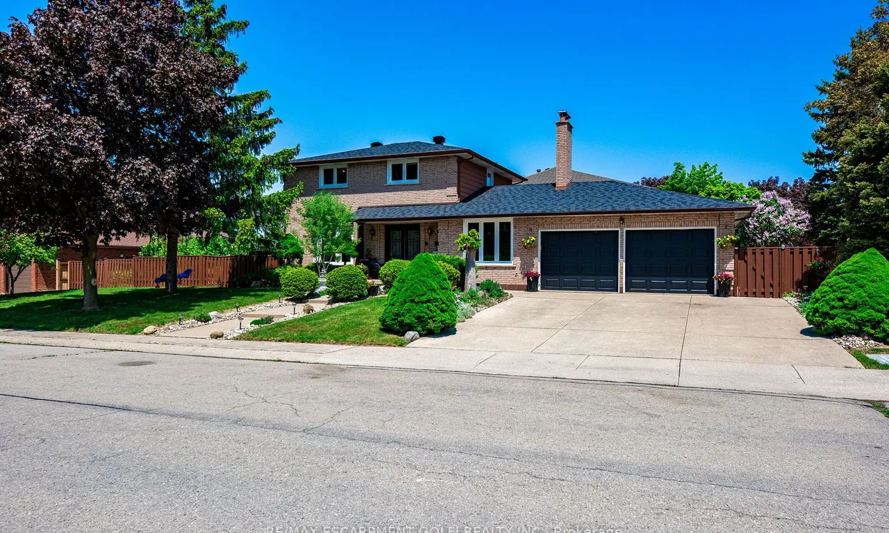 87 Monte Dr, Hamilton, ON L8G 4M4