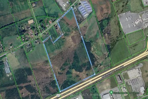 208 Drive In Road, Greater Napanee, ON K7R 3L1