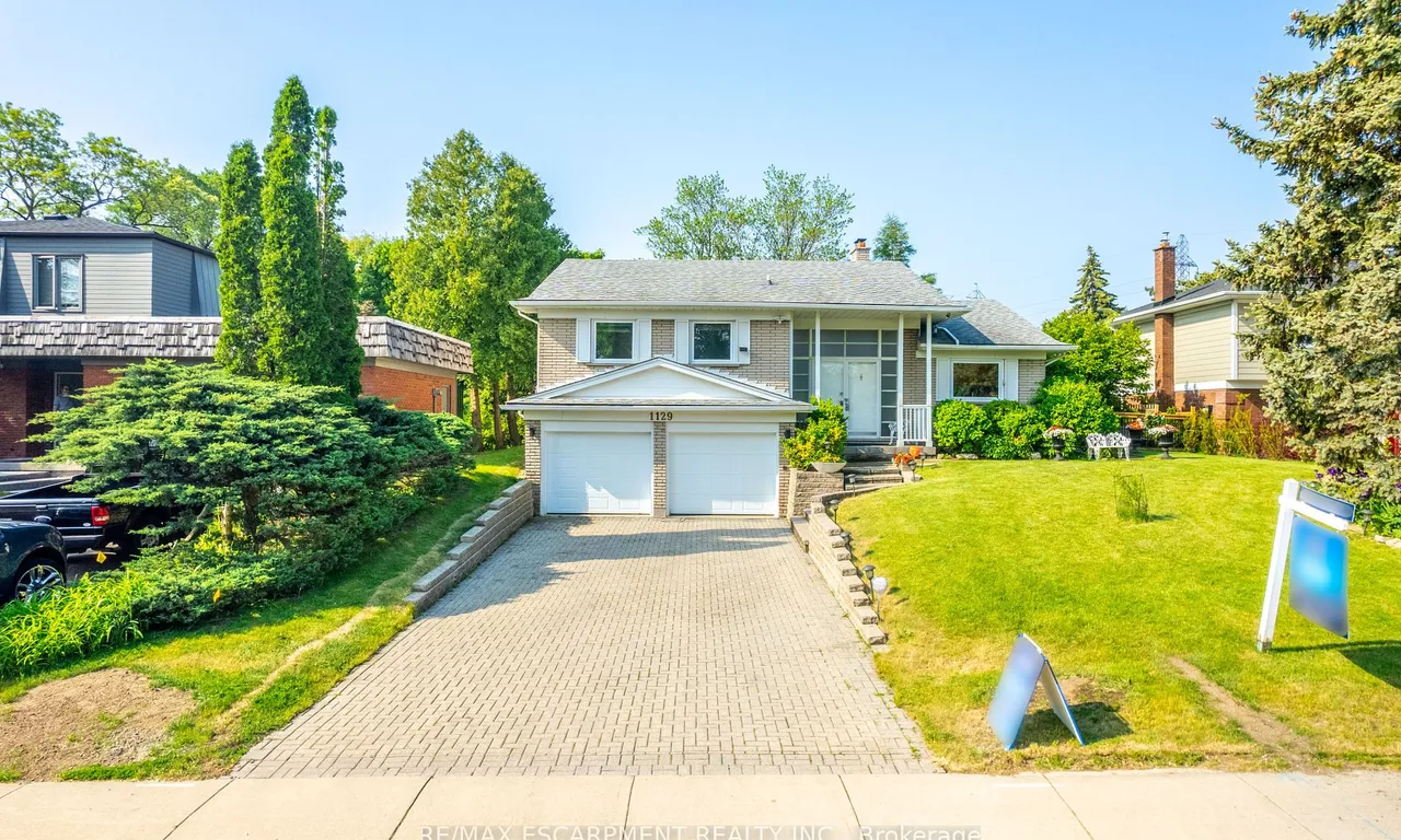 1129 Scenic Dr, Hamilton, ON L9C 1H8