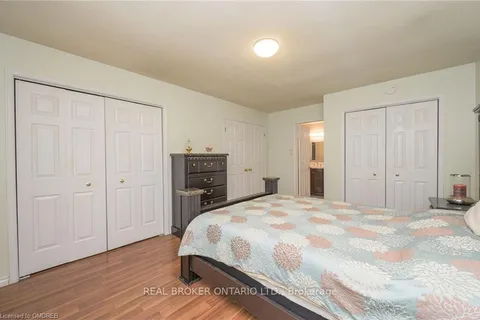 70 Aylmer Cres, Hamilton, ON L8J 1K3
