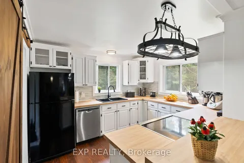 203 Bullis Rd, Brighton, ON K0K 1H0