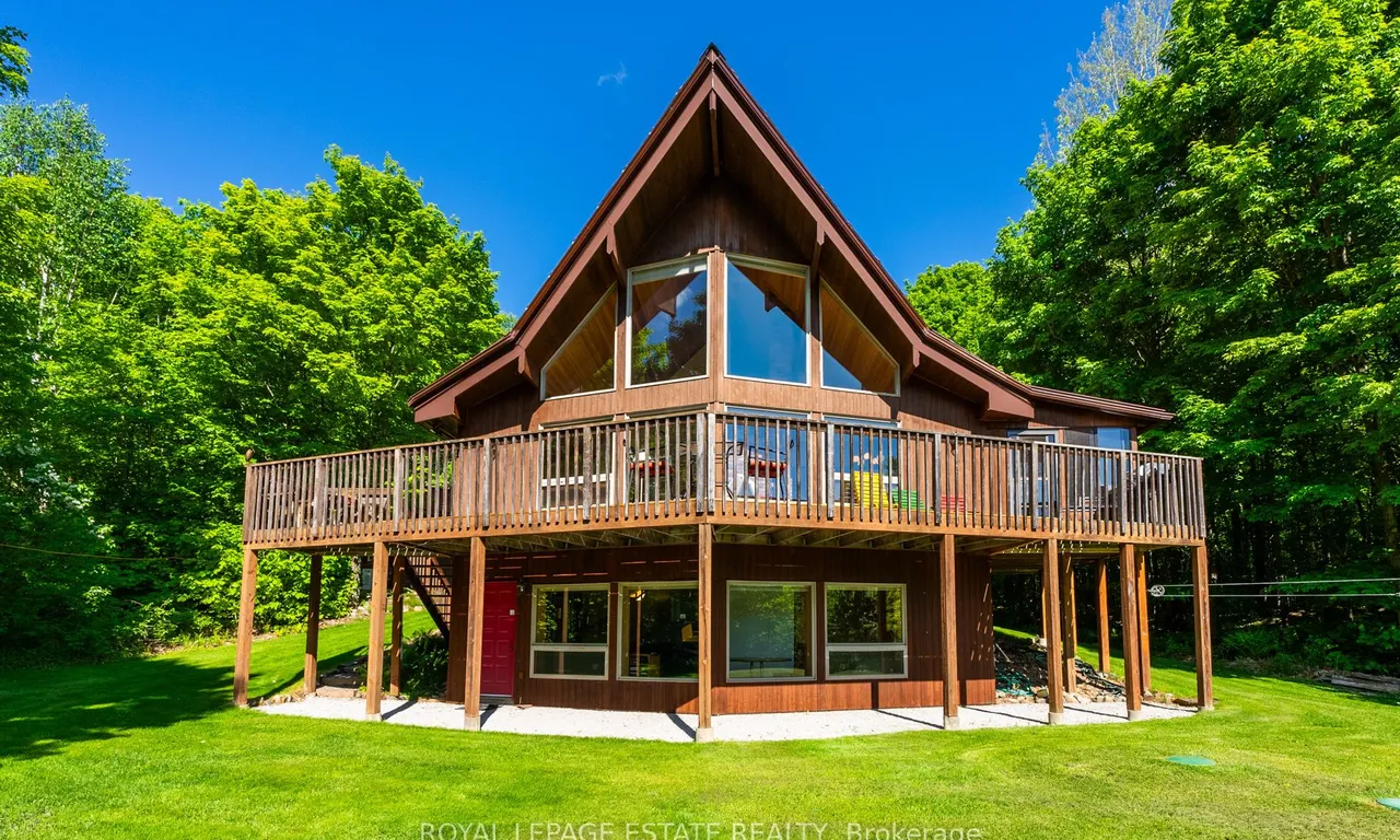 2691 Ahmic Lake Rd, Magnetawan, ON P0A 1P0