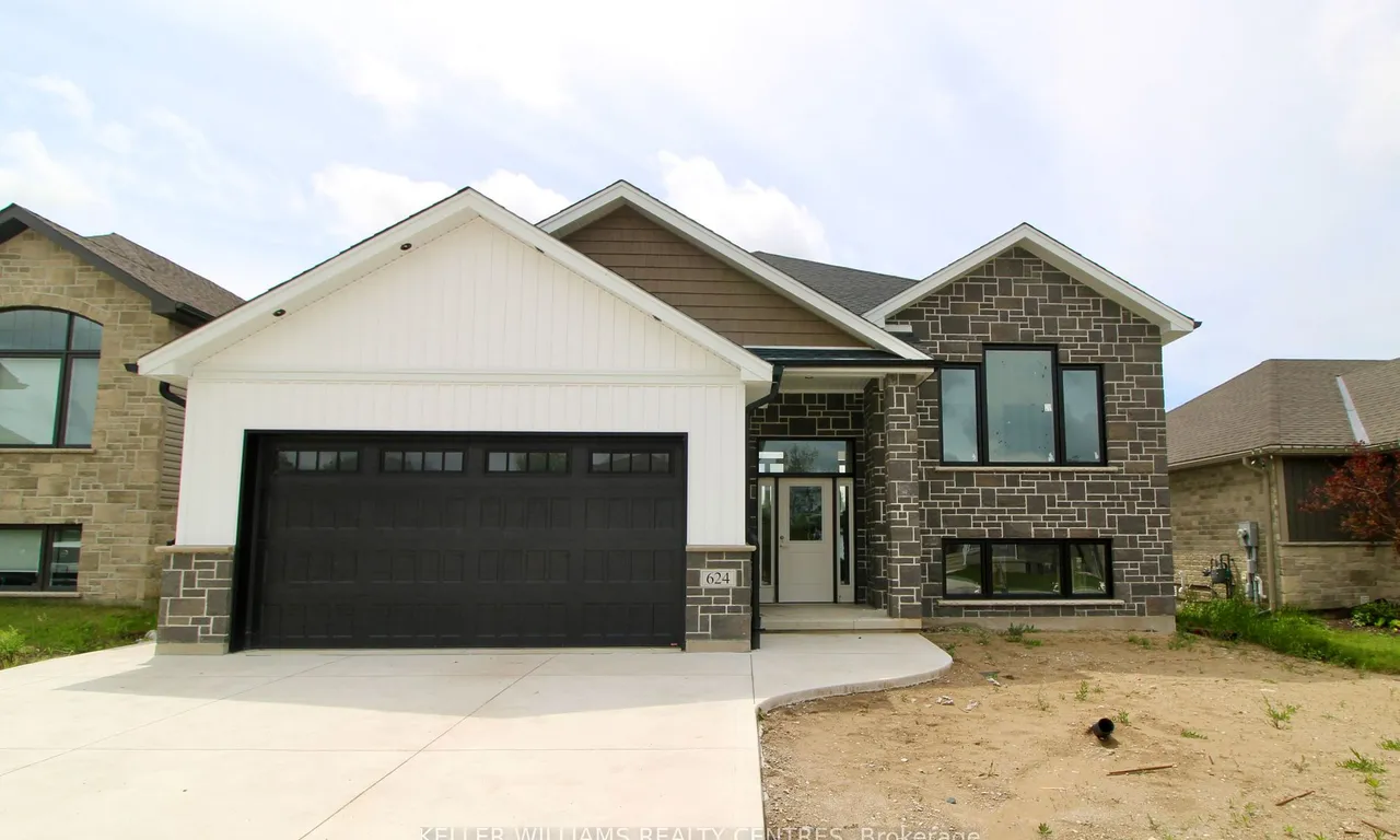 624 26th Ave, Hanover, ON N4N 3B8