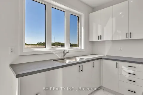 329 O&apos;Toole Cres, Smith-Ennismore-Lakefield, ON K9K 0J4