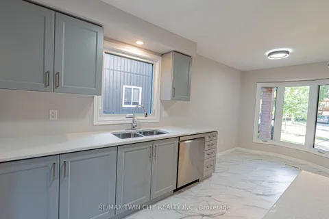 93 D&apos;aubigny Rd, Brantford, ON N3T 6J3