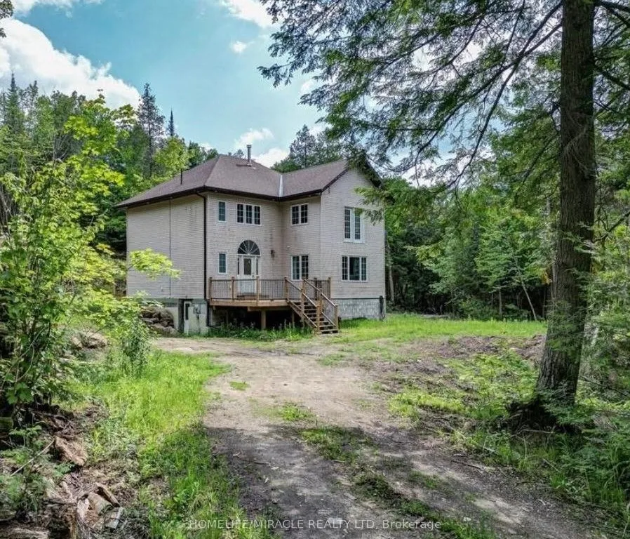 1049 Limerick Lk Rd, Limerick, ON K0L 1W0