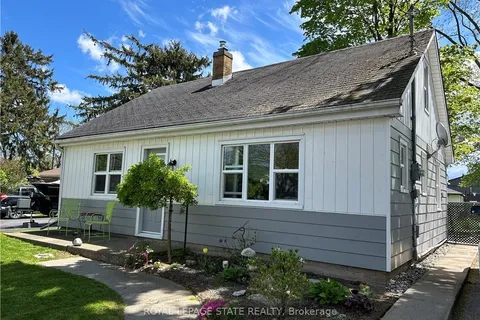 511 Pine St, Haldimand, ON N1A 2L8
