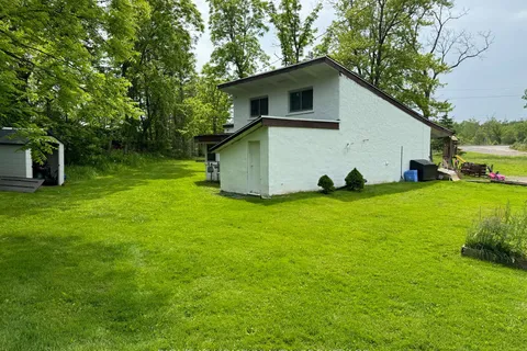 706 Highway 6, Hamilton, ON L8N 2Z7