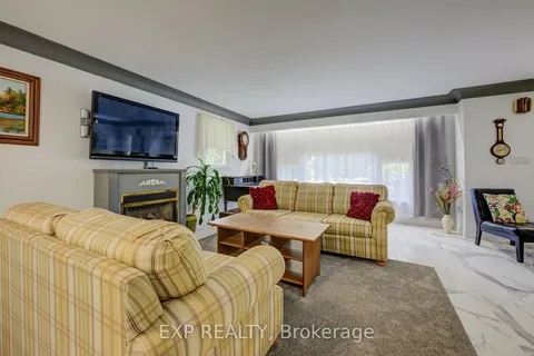 43 George St, Minto, ON N0G 1Z0