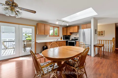 8288 Burwell Rd, Lambton Shores, ON N0M 1T0