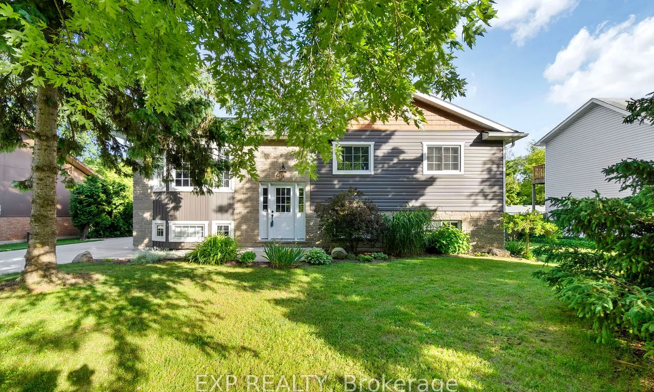 8033 Willsie Line, Lambton Shores, ON N0M 2N0