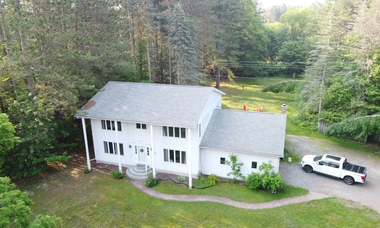 428 Beaumont Dr, Bracebridge, ON P1L 1X2