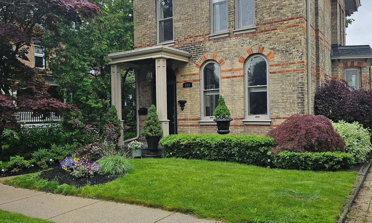 113 Dufferin Ave, Brantford, ON N3T 4P9