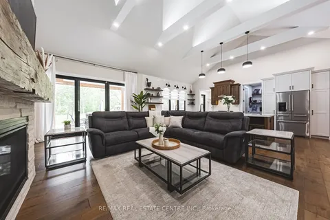 11 Cockshutt Rd, Brant, ON N3T 5L6