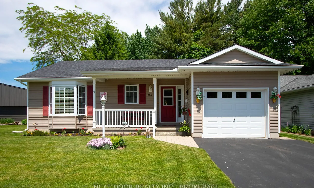 366 Shannon Blvd, South Huron, ON N0M 1T0