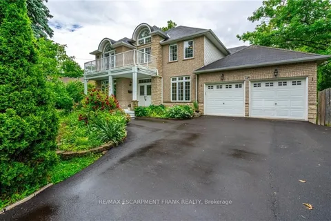 718 Rymal Road, Hamilton, ON L8W 1B3