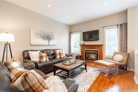 718 Rymal Road, Hamilton, ON L8W 1B3