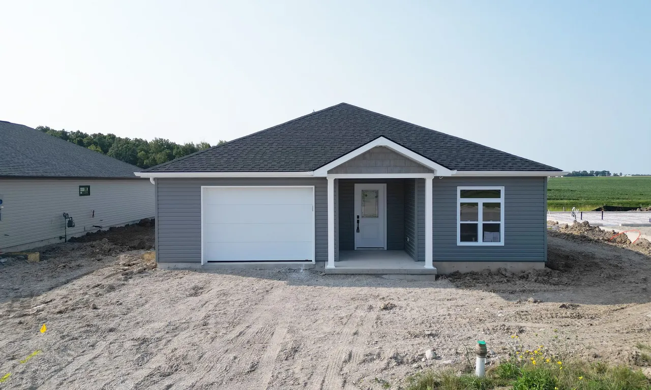 135 Victoria Ave, South Huron, ON N0M 1M0