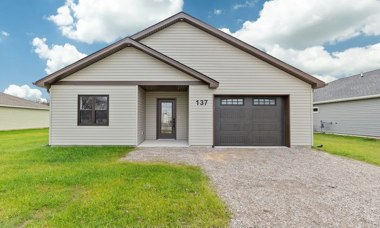 137 Victoria Ave, South Huron, ON N0M 1M0