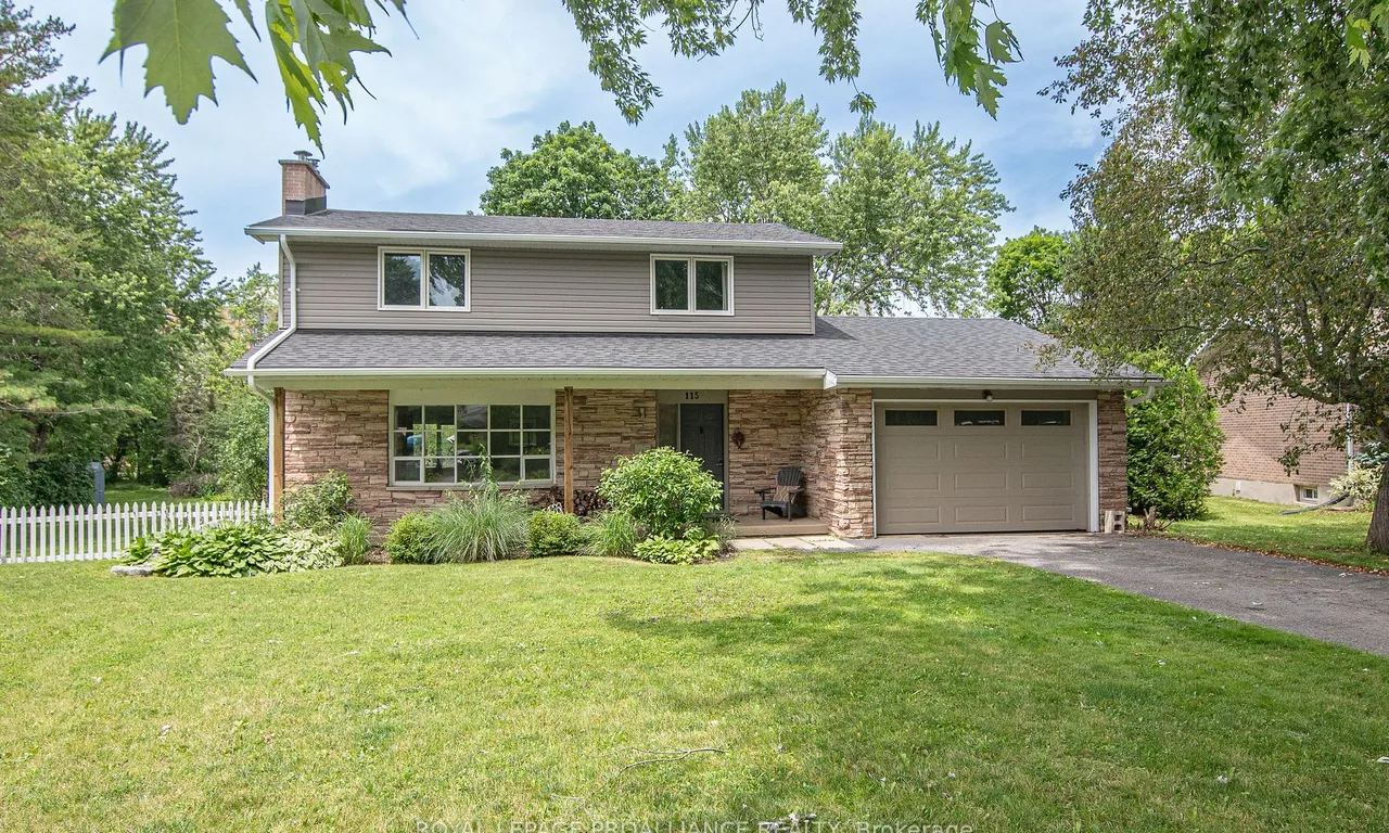 115 Fairway Hill Cres, Kingston, ON K7M 2B5