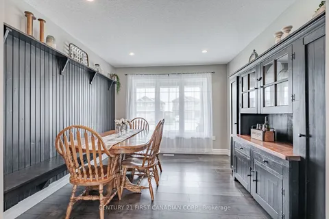 181 Gilmour Dr, Lucan Biddulph, ON N0M 2J0