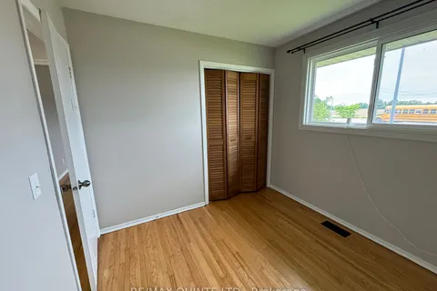 27 CHRISTIAN SCHOOL Rd, Belleville, ON K8N 0L7