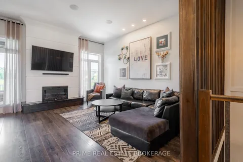 2179 Bakervilla St, London, ON N6P 0E5