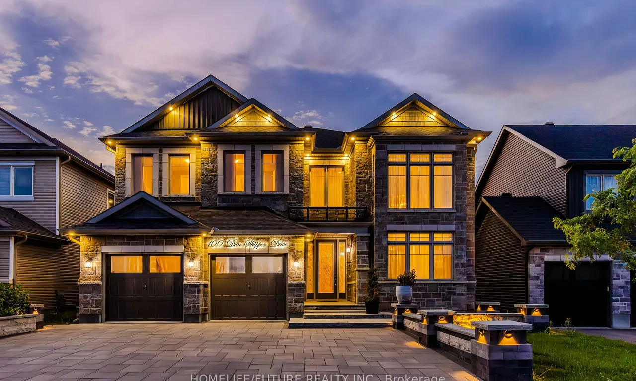 100 Dun Skipper Dr, Ottawa, ON K1X 0G1