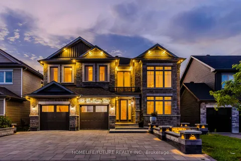 100 Dun Skipper Dr, Ottawa, ON K1X 0G1