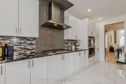 100 Dun Skipper Dr, Ottawa, ON K1X 0G1