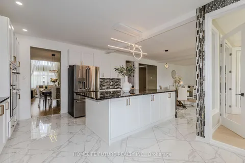 100 Dun Skipper Dr, Ottawa, ON K1X 0G1