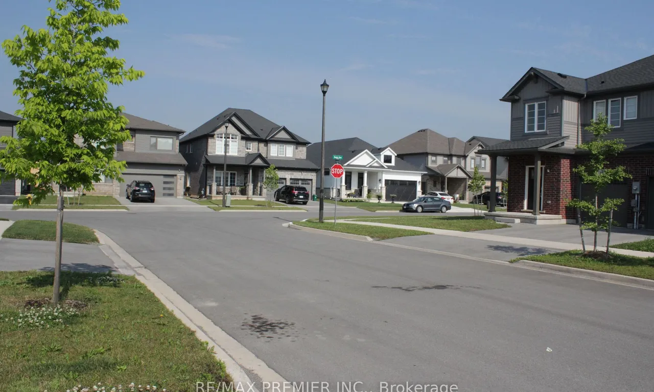 59 Lymburner St, Pelham, ON L3B 5N5