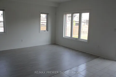 59 Lymburner St, Pelham, ON L3B 5N5