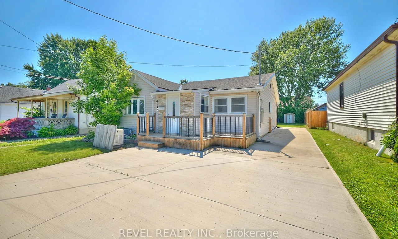 186 Wellington St, Port Colborne, ON L3K 2K2