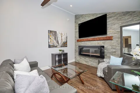 186 Wellington St, Port Colborne, ON L3K 2K2