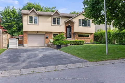 35 Paperbirch Cres, London, ON N6G 1L8