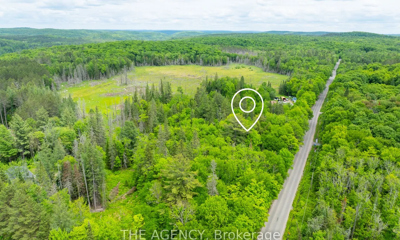 1233 Harp Lake Rd, Huntsville, ON P1H 2J6