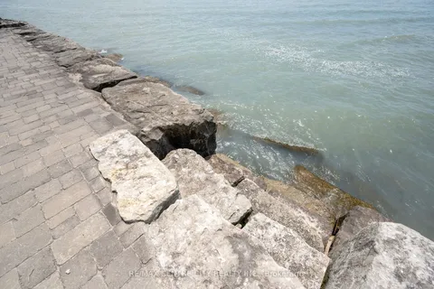 236 Edward St, Central Elgin, ON N5L 1A4