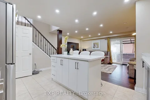 47 Simmonds Dr, Guelph, ON N1E 0A9