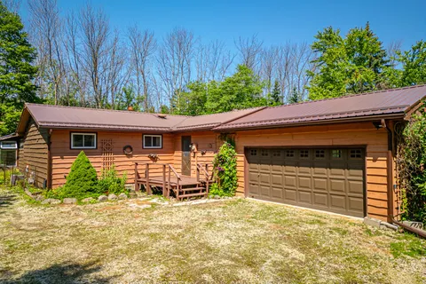 110 Martin Grve, Blue Mountains, ON L9Y 0N5