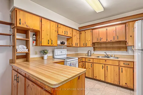 110 Martin Grve, Blue Mountains, ON L9Y 0N5