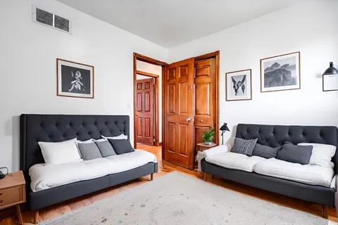 43 Eastgrove Cres, Leamington, ON N8H 5J7